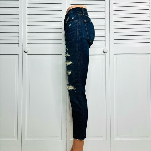J BRAND Demented Trouble Distressed Low Rise Cropped Jeans Size 28 - Picture 3 of 9